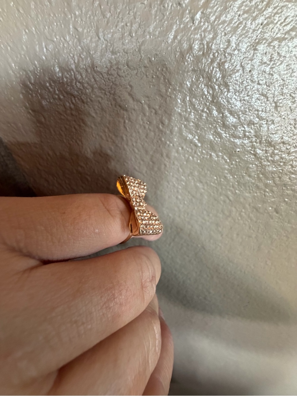 Sparkling Bow statement Ring - Picture 2 of 4